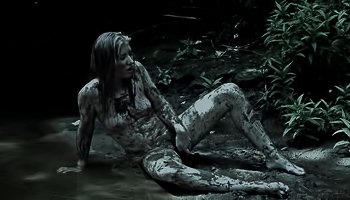 Black Mud Porn - Brunette is having solo in the mud - Areena - Errrotica.com